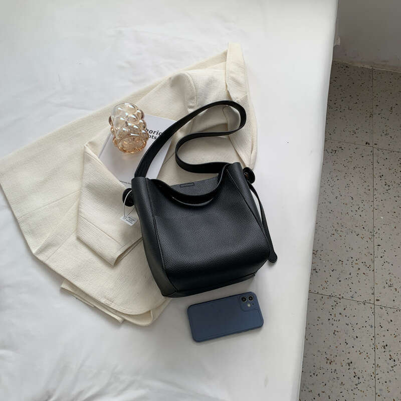 65 IN BLUE Stir Fried Large Capacity Commuter B Spare Basic Versatile Simple Wide Bucket Single Shoulder Crossbody Bag