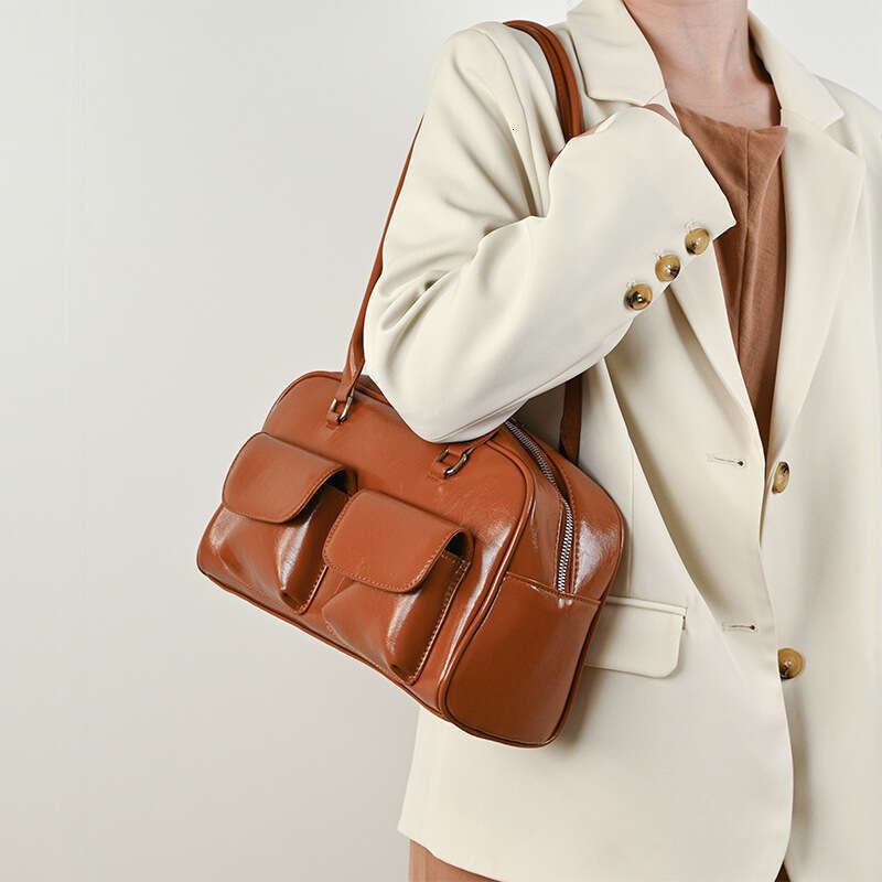 3f 2025 New Tote Large Capacity Women's Single Shoulder Underarm Oil Wax Leather Double Bag Casual Handbag