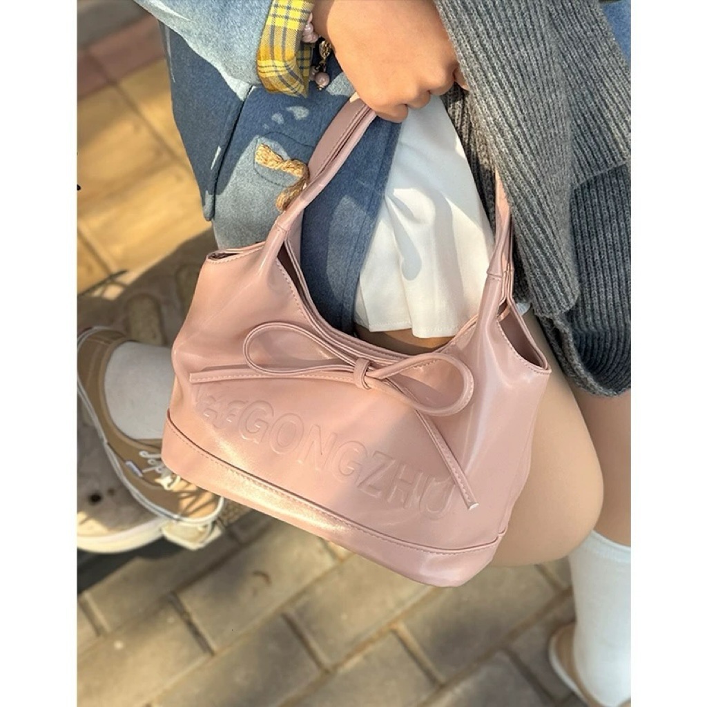 2025S Fashion Designer Korean Niche Underarm Women S New Trendy Tote Bag College Style Large Capacity Single Shoulder Commuting Bag