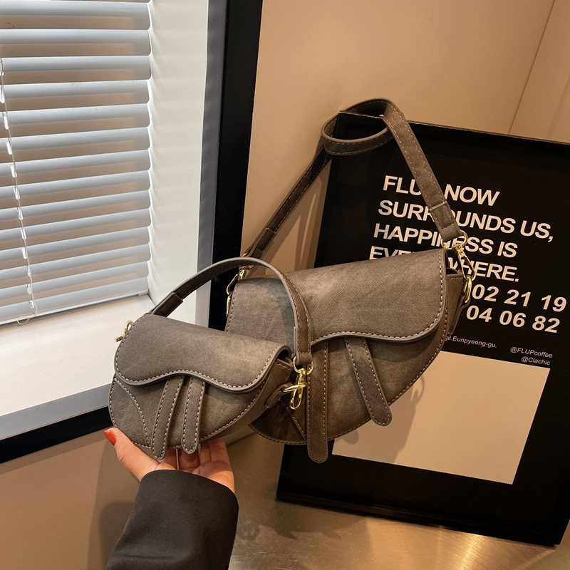 Fashion Designer one-shoulder 3 underarm Retro women's new trend simple crossbody saddle bag 2025