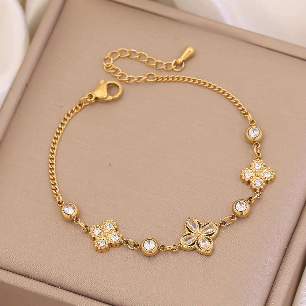 Clover Bracelet Designer jewelry 4/ Leaf Bracelet Gold Plate Agate Diamond double layered chain with pearl accessories Chain birthday Gift Party desig