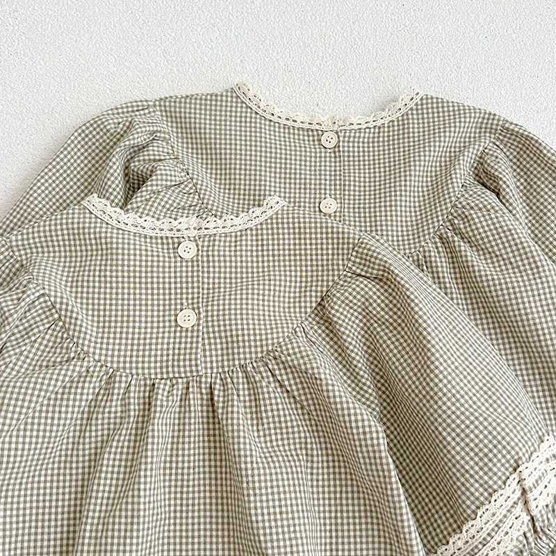 Autumn and Spring Baby Par Dress Long Sleeve Cotton Plaid Embroidery sisters Dress Childrens Princess Dress Baby Girls Pants W250326