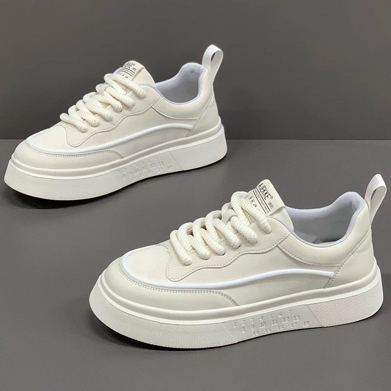 2025S New Trend Designer Spring New Fashionable Trendy White Versatile Board Thick Soled Height Increasing Casual Men S Shoes