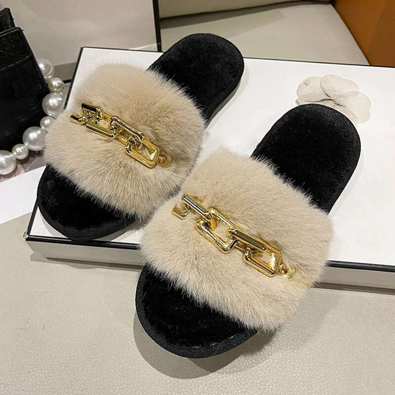 2025 New Fluffy Slippers Home Leisure Chain Designer Fashion Shoes Indoor Platform Plush Slide Girl