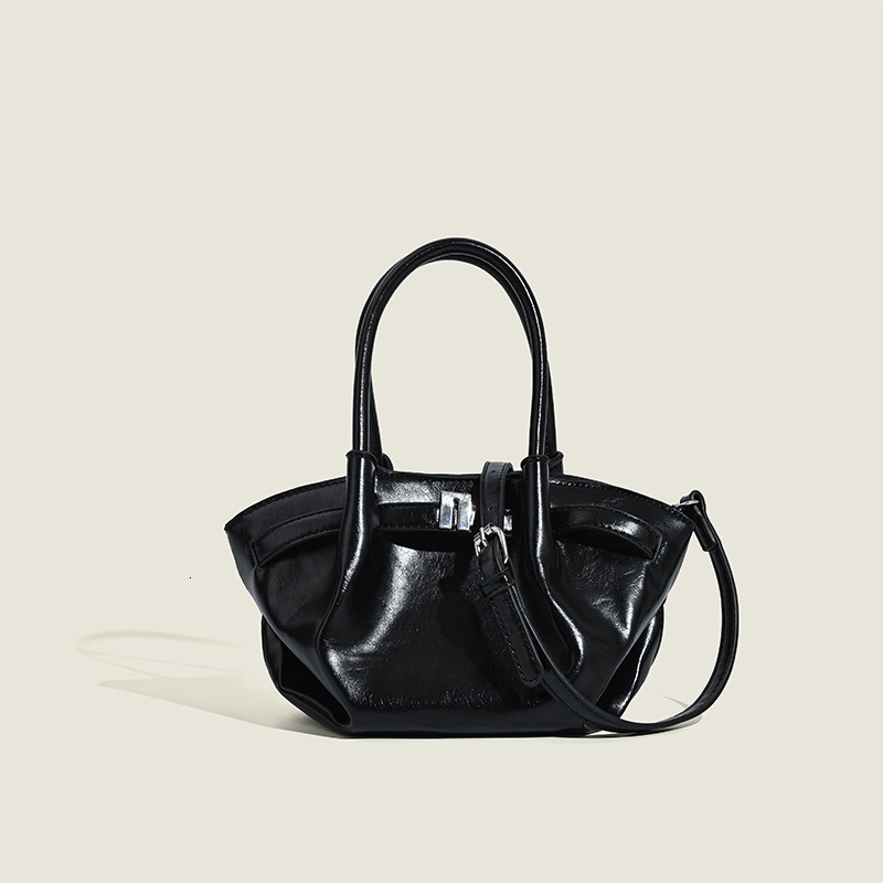 Oil Wax Skin Casual Dumpling Bag Female 2025 Spring New Commuter All Hand Crossbody Bag