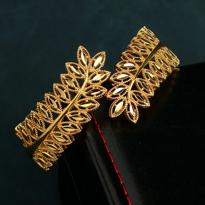 Copper Plating Gold Bracelet Ring Saudi Trendy Bangle Bracelet for Bridal Leaves Cuff Bracelet Arabic Jewelry 250325