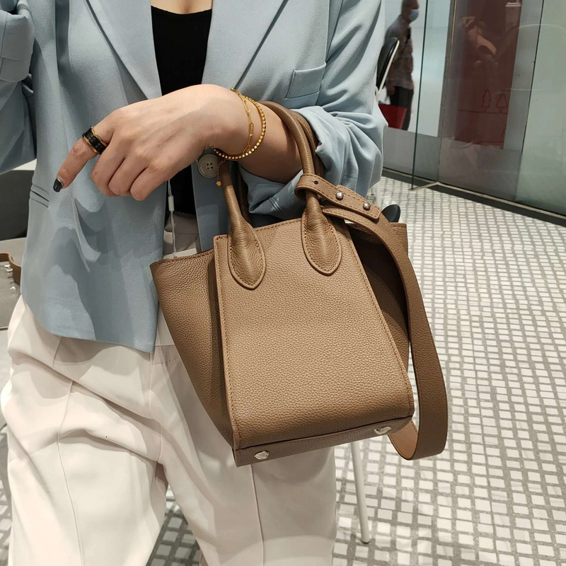 Leisure Thick Cow Leather Bucket Shopper Tote Trapeze Brand Designer Women Handbag Quality A+ Ladies Shoulder Bag Blue
