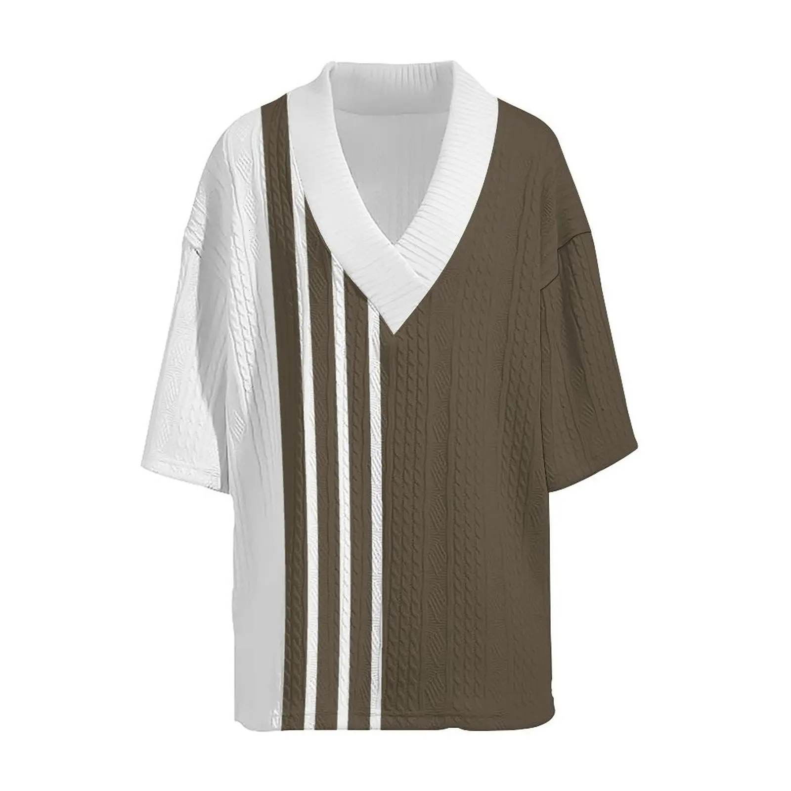 2024 summer mens loose casual sportswear highquality jacquard Vneck short sleeved twopiece clothing y250326