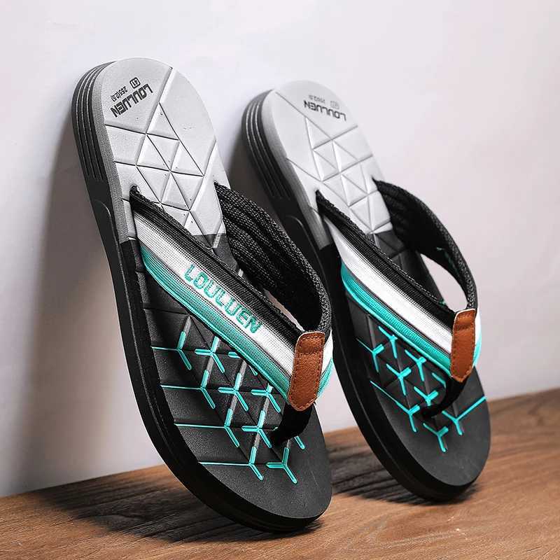 Hot selling mens flip top outdoor leisure beach soft light N-Slip shoes summer skate mens shower 2024 Zapatos HombreXJ250326