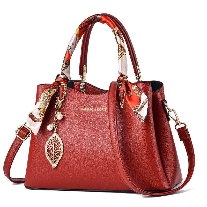 2025 New Bridal Summer Crossbody Tote Red Wedding Gift Atmospheric Handheld Women's Bag Single Shoulder