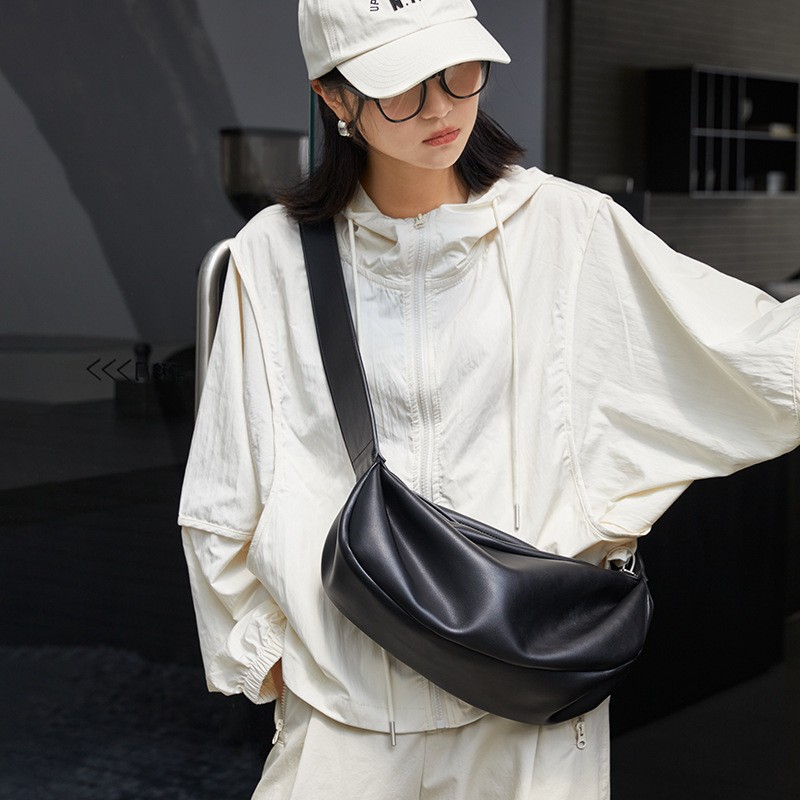 Women's Tote bag Soft leather dumpling bag Crossbody bag Underarm bag Casual wide strap shoulder bag 2025