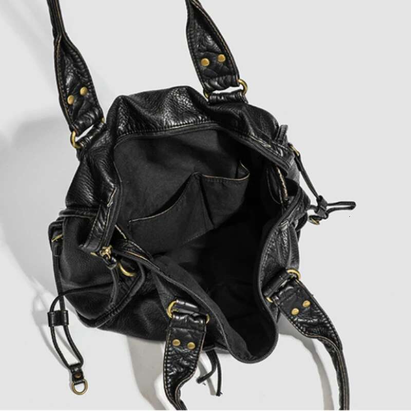 Soft Leather French Retro Locomotive Women's Shoulder Messenger Tote Large Capacity Bag Washing