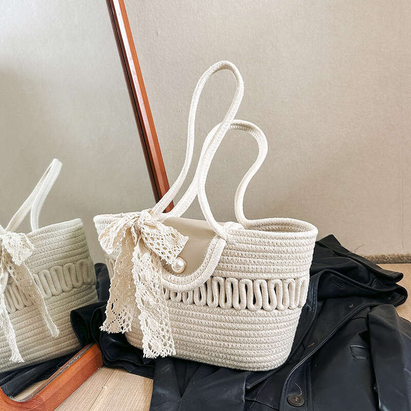 This year's popular minimalist silk scarf travel summer new woven vegetable basket trend hand-held single shoulder underarm women's bag