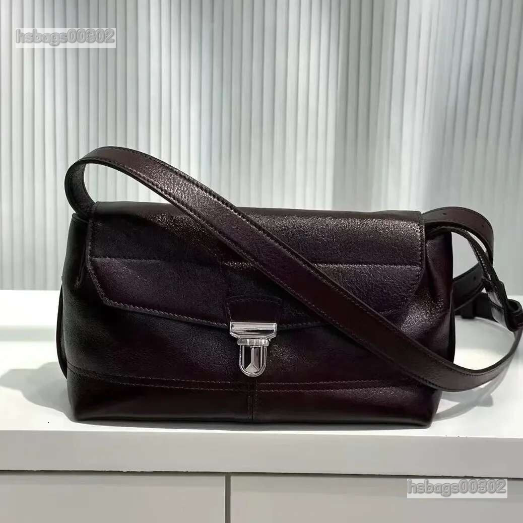 Original Light Niche Gear First Layer Cowhide Work Ladies Retro Shoulder Messenger Bag