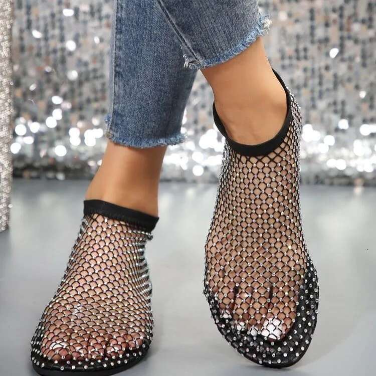 2025 Spring/Summer New Foreign Trade Large Size Women's Flat Sandals with Broken Dias Fashion European and American Style
