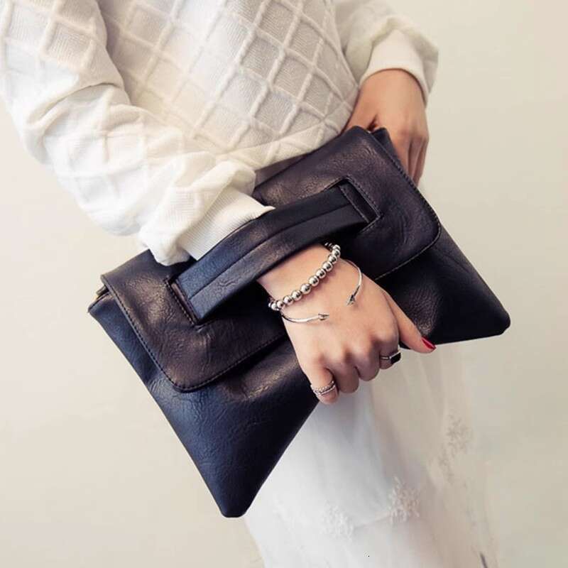 ed Korean version 2025 new style women's trendy large capacity simple single shoulder diagonal cross clutch bag letter package