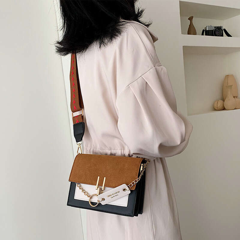 29 Autumn and Winter Network Red INS Women's 2020 New Korean One Shoulder Crossbody Fashion Frosted Contrast Color Small Square Bag