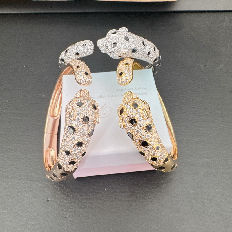 hion Panther Bangle Plated Gold Diamond Inlay Black Enamel Spots Green Eyes Leopard Head Open Cuff Ladies Sterling Silver Bangle S Z250910