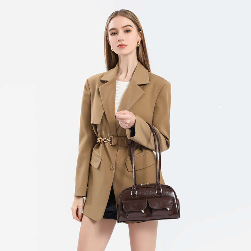 Korean Dizziness Needle Xu Yunzhen Same Style Oil Wax Skin Bowling Multi Pocket Underarm Commuter Handheld Shoulder Bag