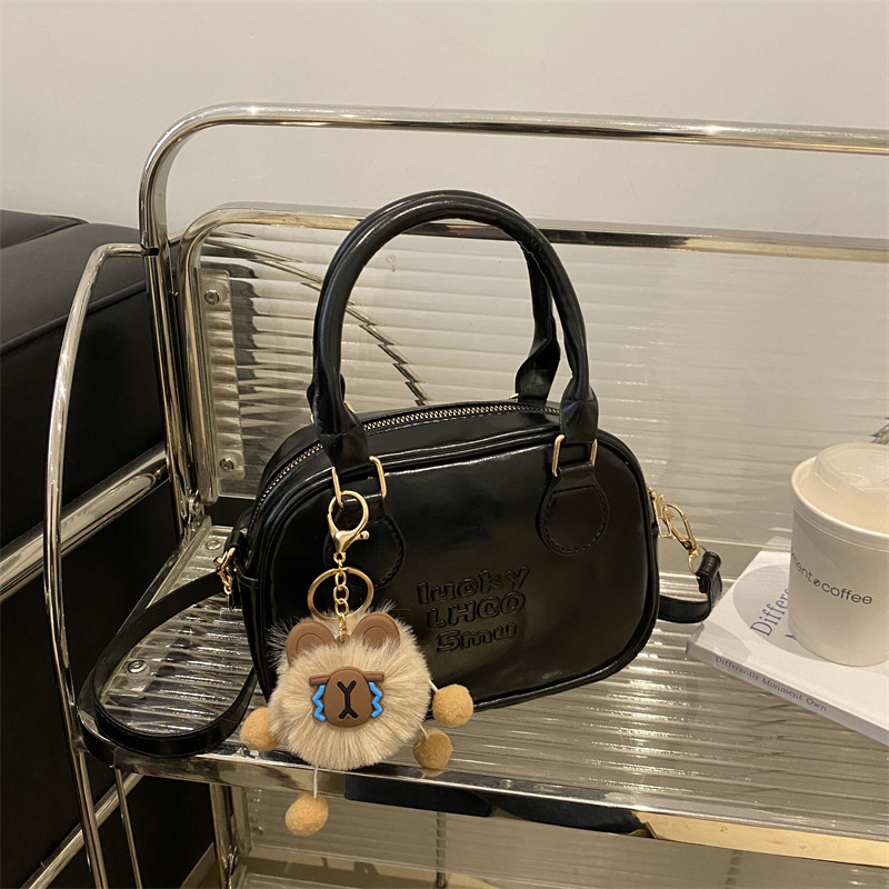 High quality texture for women 2025 new autumn and winter versatile crossbody fashionable super hot red hand-held small square bag