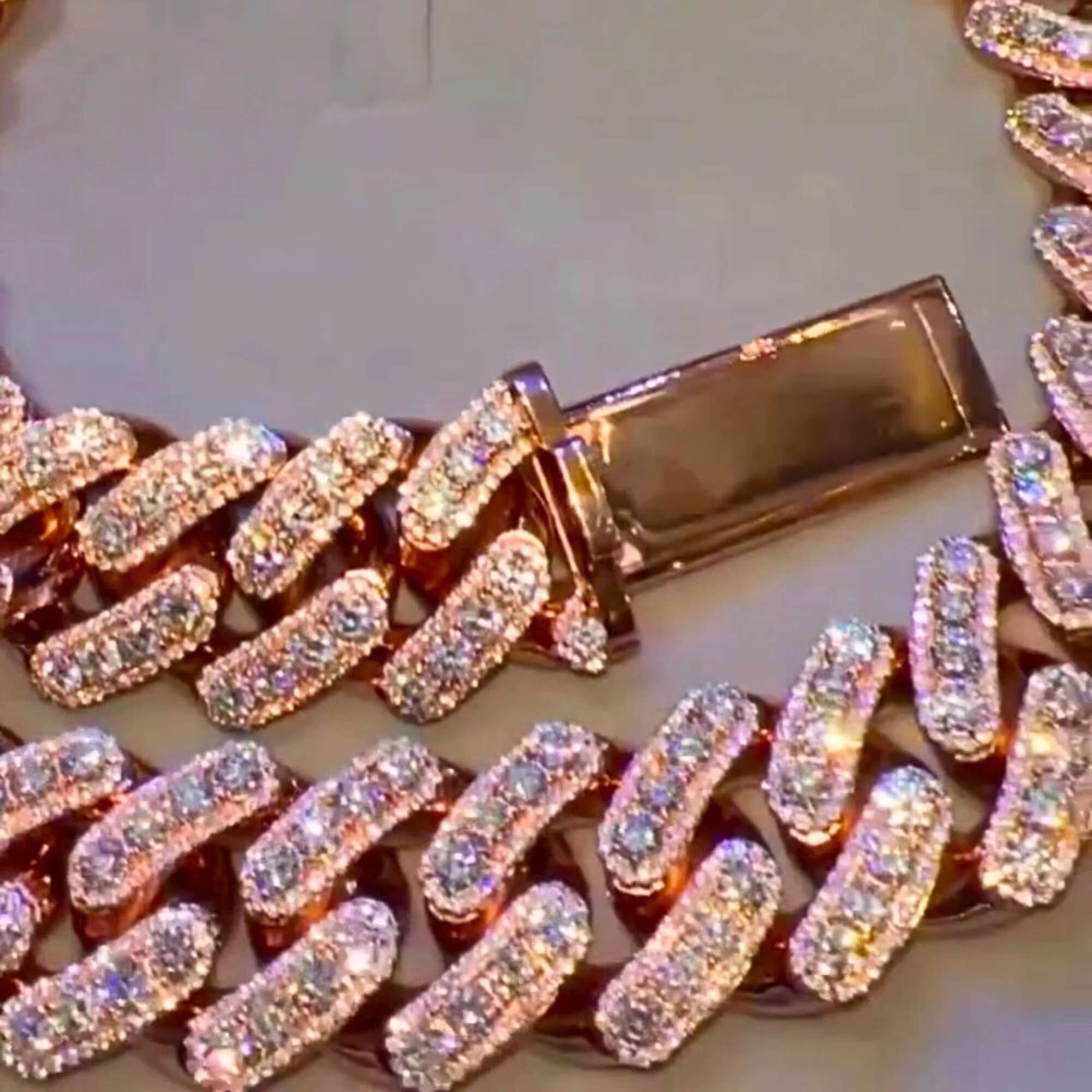 Best Quality Customized 20 mm Cuban Link Moissanite Diamond Chain 925 Sterling Silver Rose Gold Diamond Chain