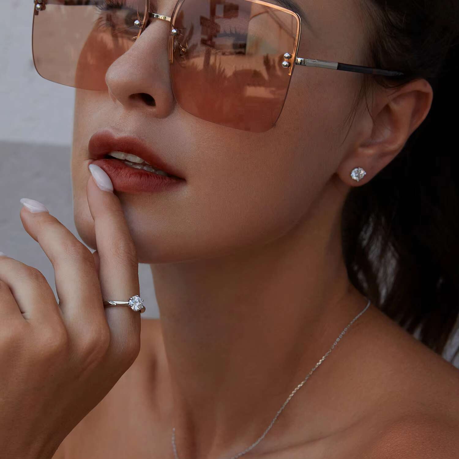 Hot Sale European and American Ins Style Fashion 1 Karat Moissanite Ring S925 Silver Proposal Wedding Ring Women Jewelry Gift