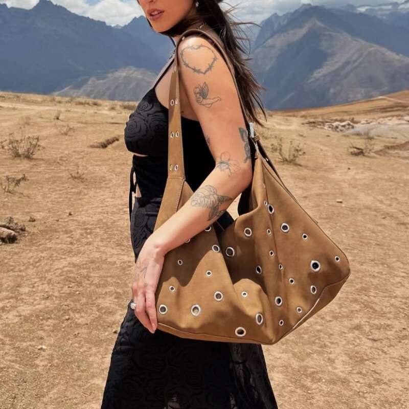Large Capacity Vintage Faux Suede Shoulder Bags For Women With Stud Detail Designer Handbags Purses 2024 New In Underarm
