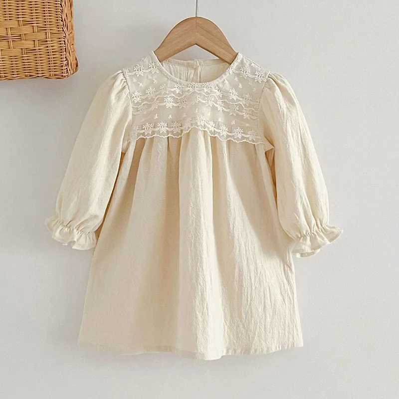 Spring and autumn childrens baby girl long sleeved sweet lace princess dress new childrens baby girl dress childrens clothing W250326