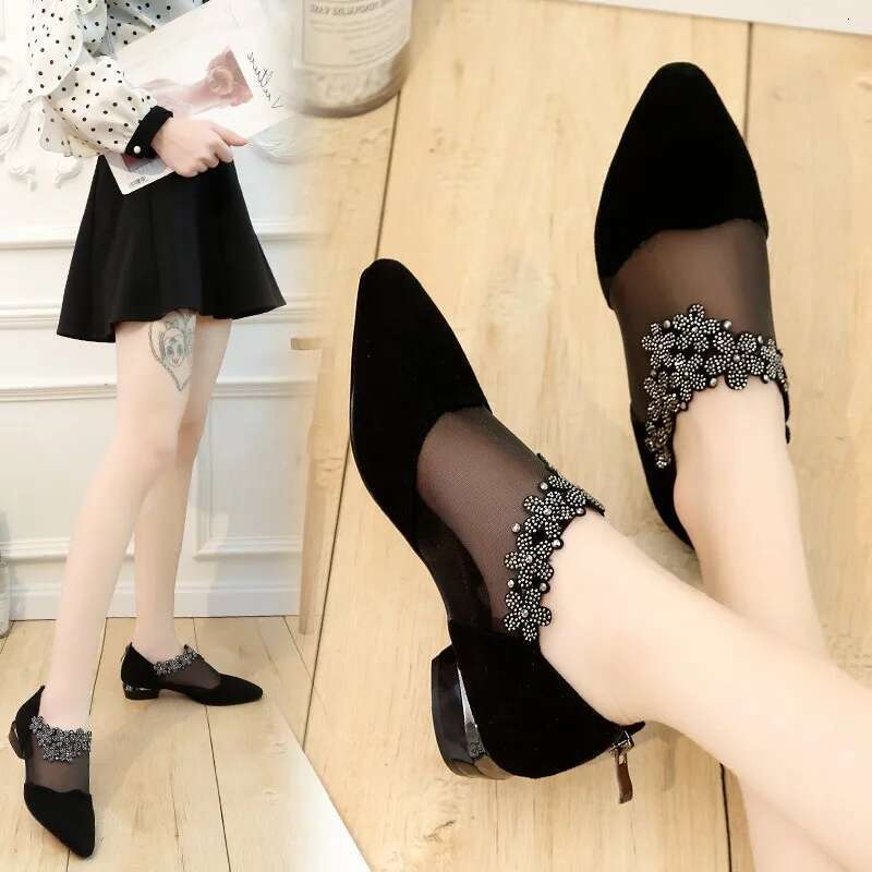 Women Mesh Ventilation Pointed Head Sandals Hollow Low-heeled Black Fashion Casual Ladies Sandales Female atos Mujer