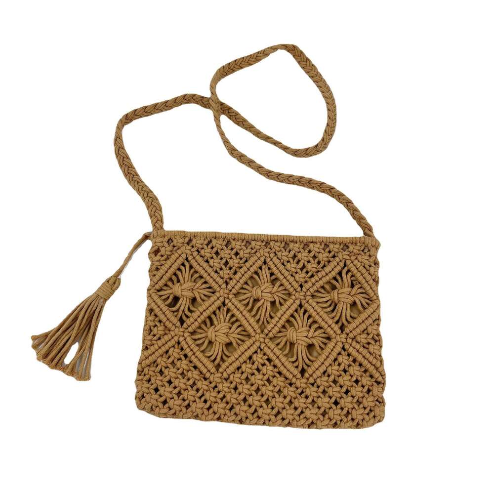 f0 New INS Fashion Simple Casual Tassel One Shoulder Handheld Handwoven Cotton Thread Straw Woven Bag