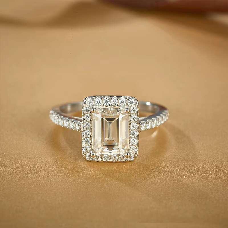 New Arrival 2Carat Halo Emerald Cut Moissanite 925 Sterling Silver Ring for Women Moissanite Wedding Ring Girl