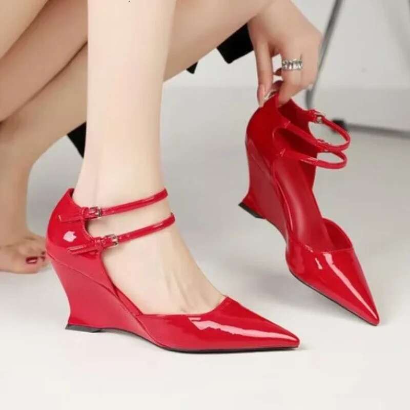 New Women's Summer High-heeled Pointy Strap Sandals Fashion Temperament Increase Bag with High Heels