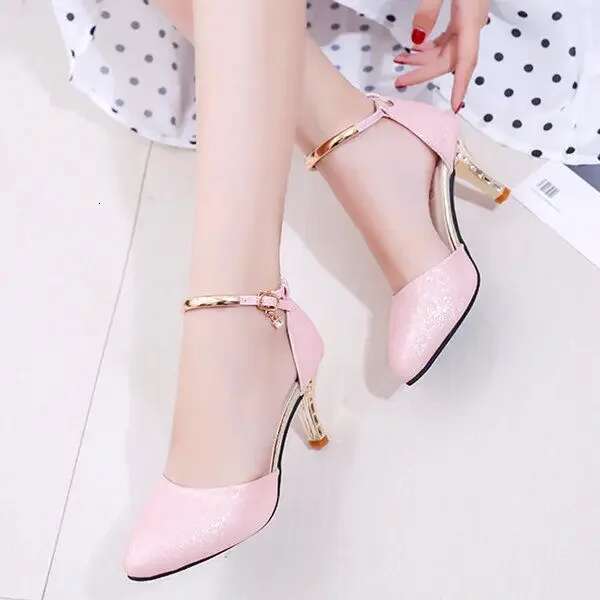 2025 Summer New Women's Classic Wedding Bridal White Buckle High Heels Women's Pink Comfortable Stiletto High Heels Sexy Party Designer Fash