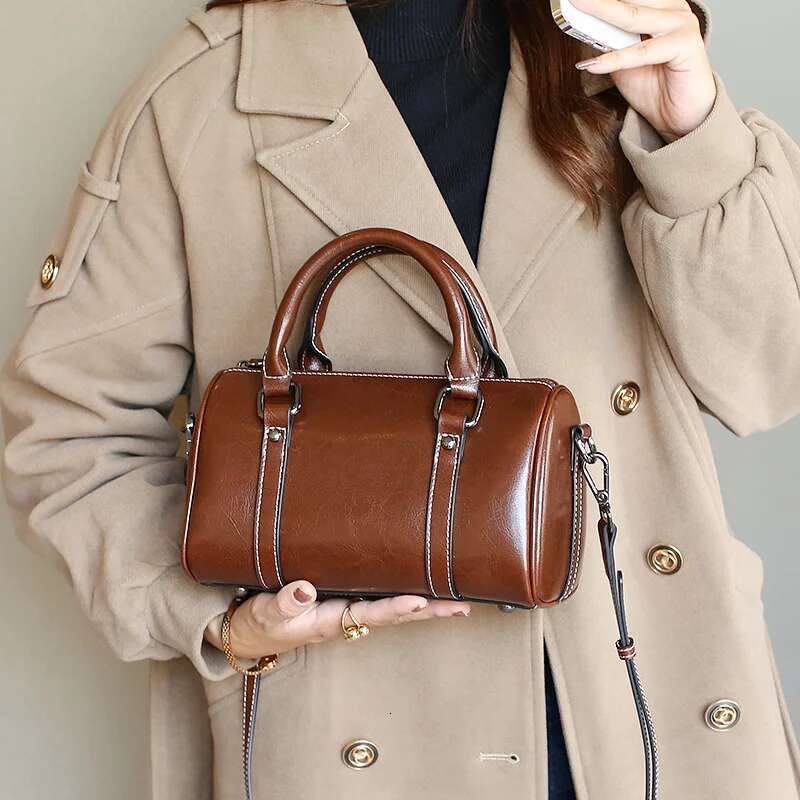 Genuine Leather Fashion Classic Female Boston Bag Large Capacity Women Split Messenger Bags Lady's Commute Solid Color Handbag