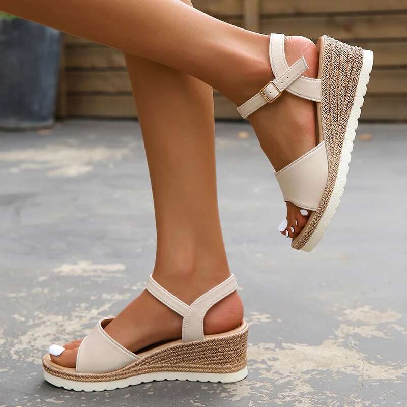 Wedge Lightweidght Sandals for Women Summer 2025 Ankle Strap Platform Sandles Woman Thick Sole Non Slip Beach Sandalias Mujer