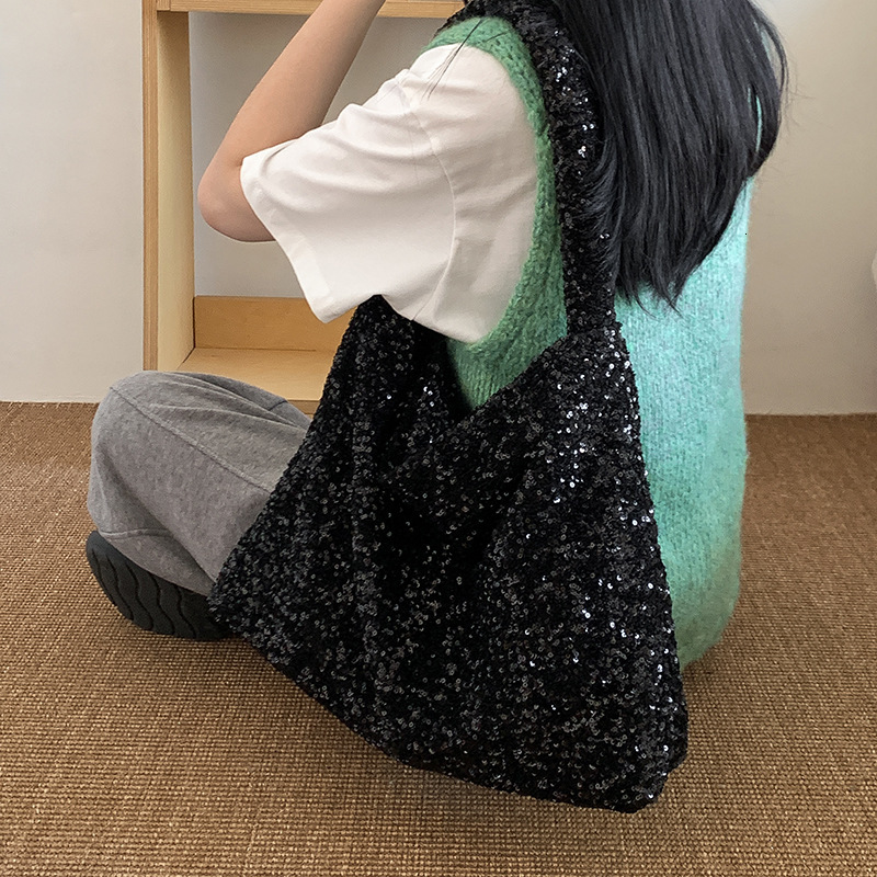 Spring And Summer New French Sequin Large Capacity Fashion Tote Bag Ins Style Niche Design Full Of Star Shoulder Bag Designer Bag for Women