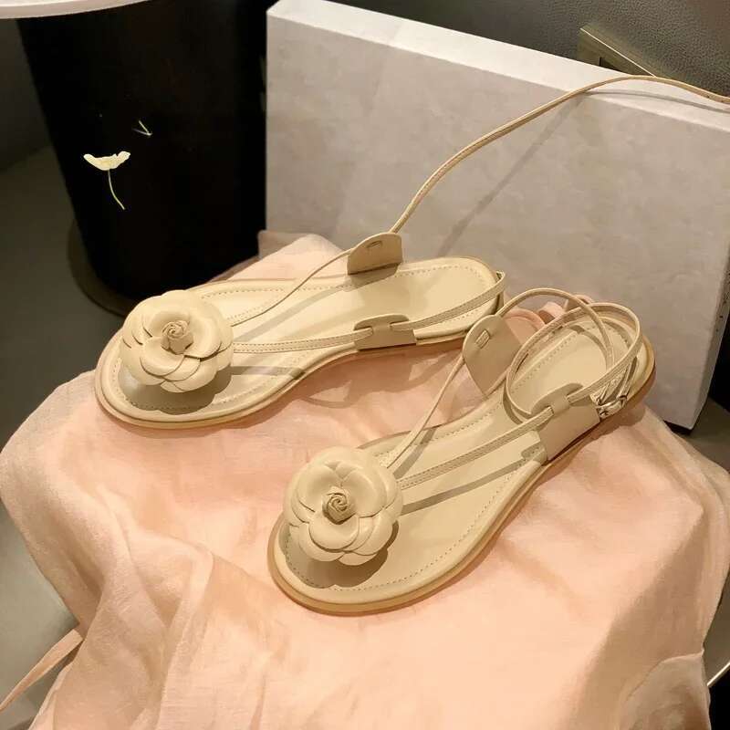 Summer Flat Sandals Women Elegant Wer Ladies Shoes Fashion Narrow Band Beach Shoe Casual Flip Ps Soft Sole Low Heel Slides