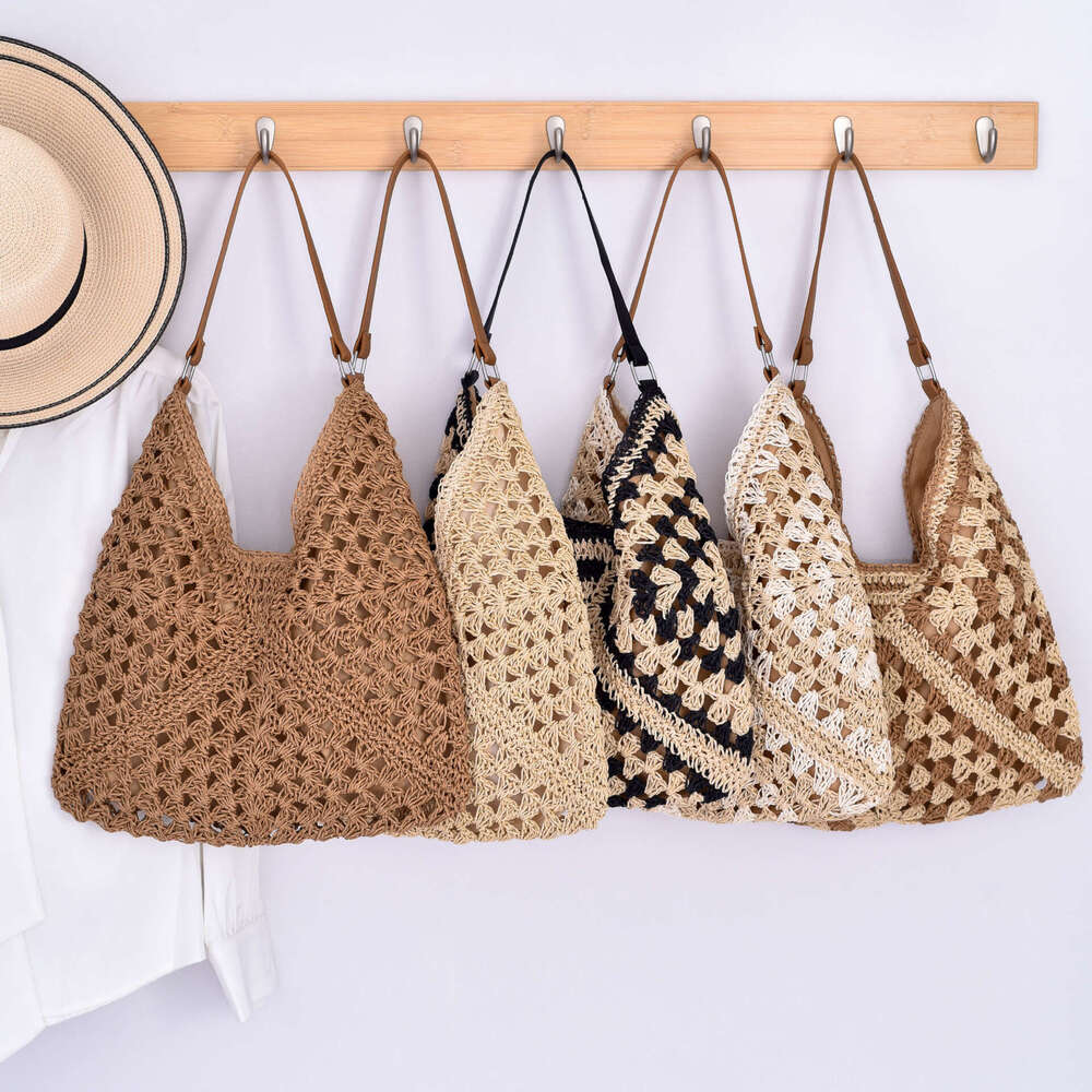 f5 Handmade straw hollow square flower large triangle contrasting woven shoulder bag
