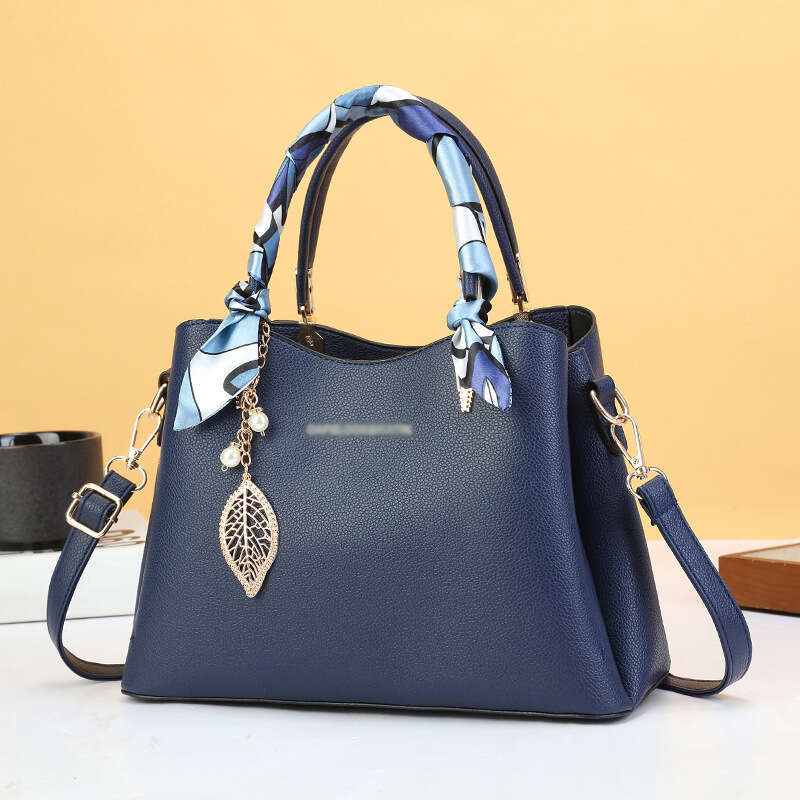 Bride 2023 Mother's Day New Fashionable Women's Handbag Solid Color Large Capacity Shoulder Elegant Mom Bag