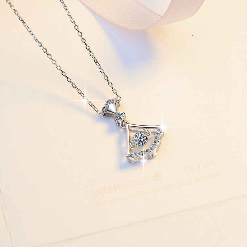 S925 sterling silver moissanite necklace for women versatile and high-end small skirt with agile collarbone chain headwear