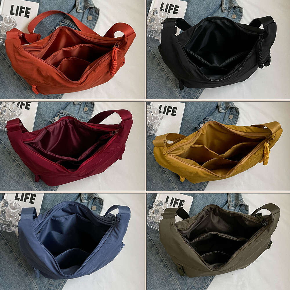 1d Fashionable for female students, class nylon cloth crossbody large capacity single shoulder bag, travel dumpling bag