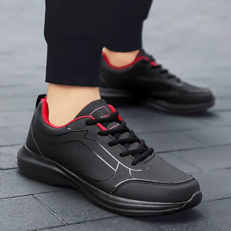 New Men Brand Running Shoes Jogging Outdoor Fashion Casual Walking Leisure Loafers Lace-up Breathable Cfortable Sneakers BladeC250325