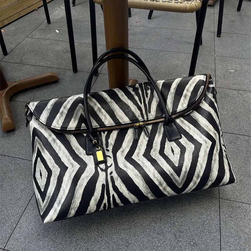 Zebra Print Handbag Fashion Women's New Brand Fiess Duffel Large Capacity Travel Crossbody Bag