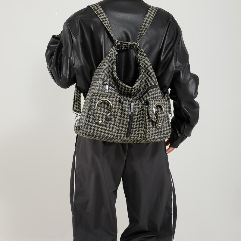 Leopard print women 2025 new trendy and versatile large capacity for leisure travel, lightweight commuting backpack