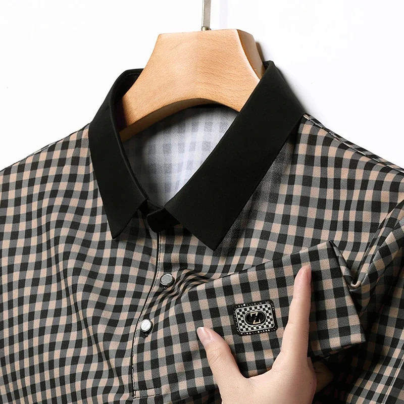 Mens checkered badge short sleeved polo shirt casual summer top comer 250326