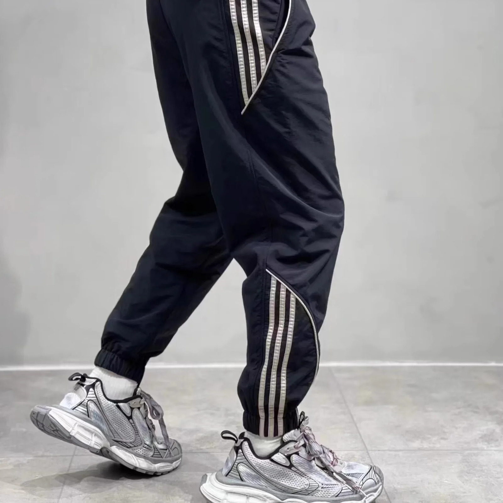 American style outdoor functional waterproof climbing pants for men spring and autumn loose casual pants 250321