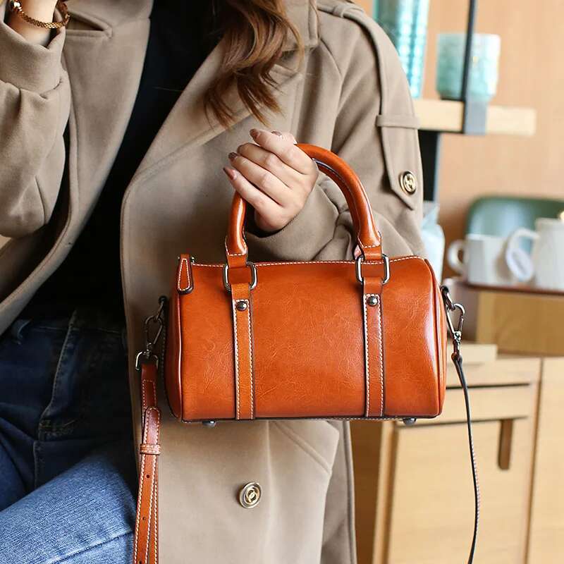 Genuine Leather Fashion Classic Female Boston Bag Large Capacity Women Split Messenger Bags Lady's Commute Solid Color Handbag