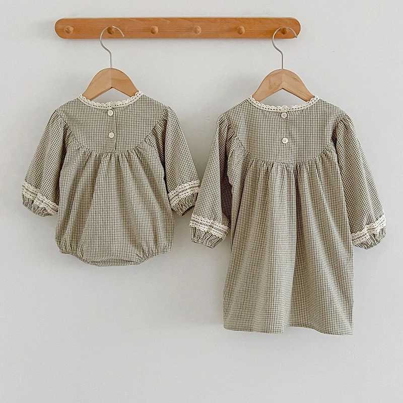 Autumn and Spring Baby Par Dress Long Sleeve Cotton Plaid Embroidery sisters Dress Childrens Princess Dress Baby Girls Pants W250326