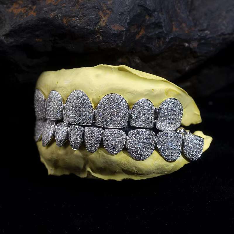 MSA-507 Custom 10k 14K 18k Gold 925 Silver Grillz Iced Out Moissanite Diamond Grillz Teeth