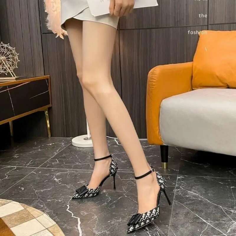 2025 New Women's Sexy Designer Fashion High Heels Sandals Pointed Shoes Party Stiletto High Heels Single Shoes